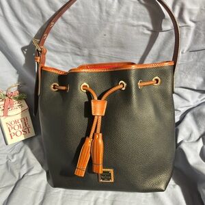 EUC Dooney & Bourke Pebble Leather Aimee Drawstring,Black and Brown Shoulder Bag
